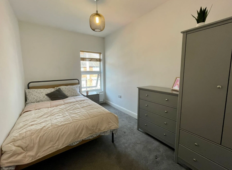 3 Bed - Bills Inclusive - Severn Street - Thumbnail 8